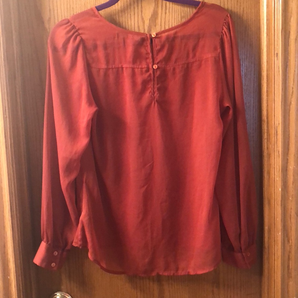Orange top - Picture 2 of 2